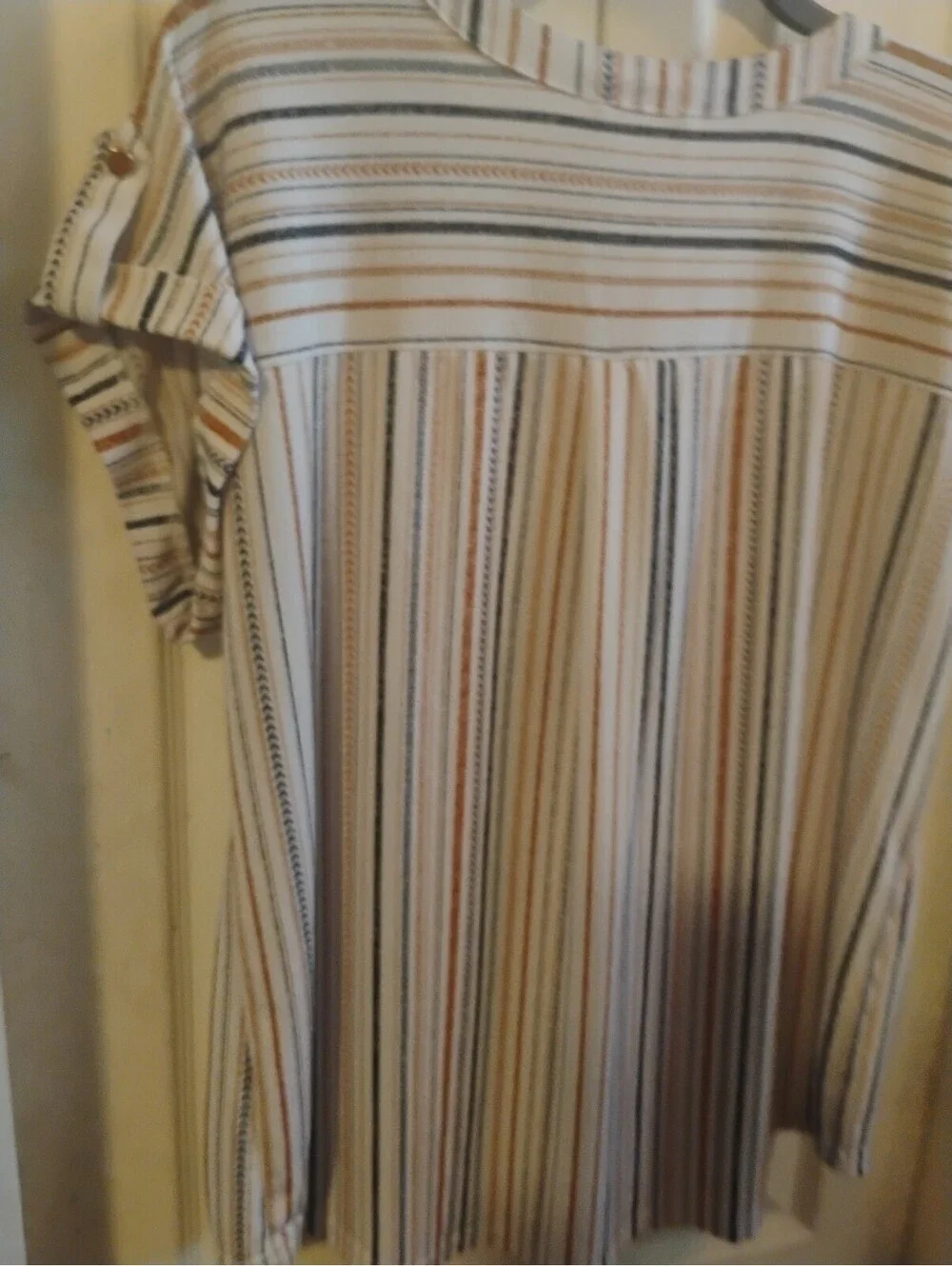 Flower & Feather Women's XL Striped V-Neck Short Sleeve Shirt